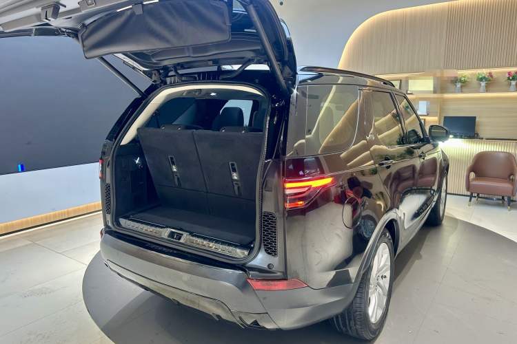 Used Land Rover Discovery 2017 3.0 SC V6 SE