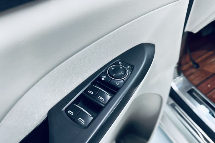 Used Buick GL8 2020 ES Land Cruiser 653T Comfort Edition
