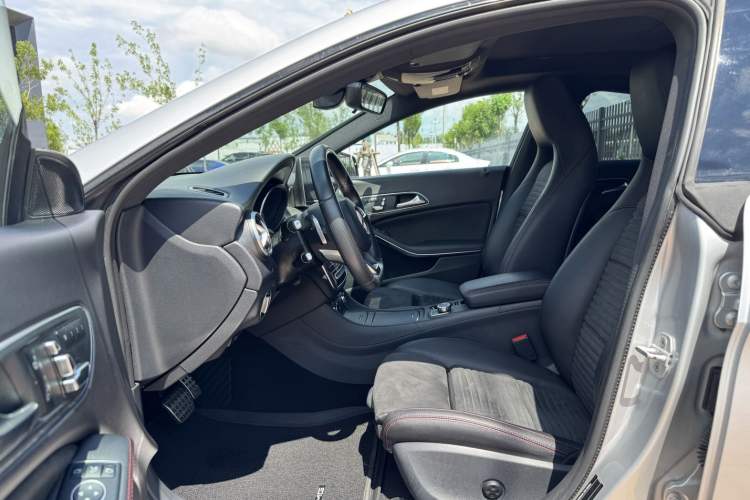 Used Mercedes-Benz CLA 2017 CLA 220 4MATIC
