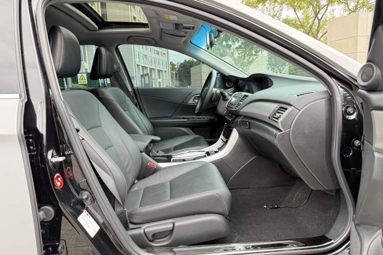 Used Honda Accord 2016 Hybrid 2.0L Sharp Edition
