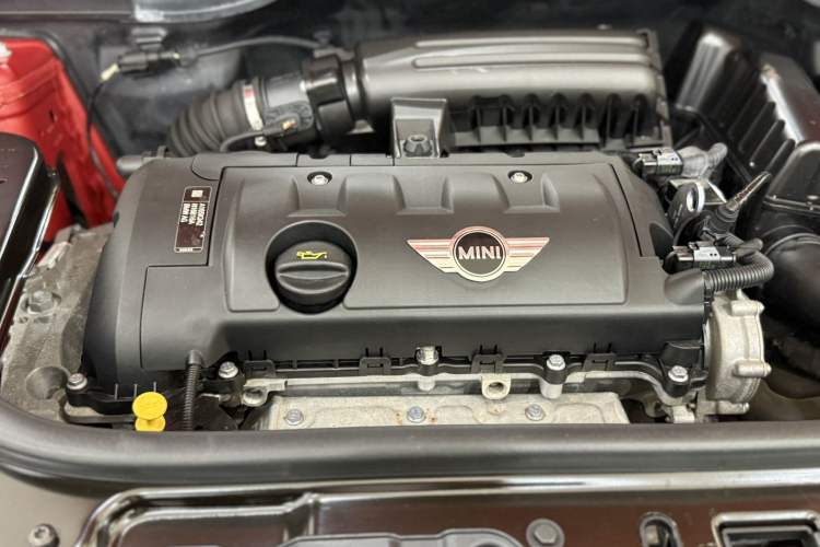 Used  Countryman 2014 1.6L COOPER Fun
