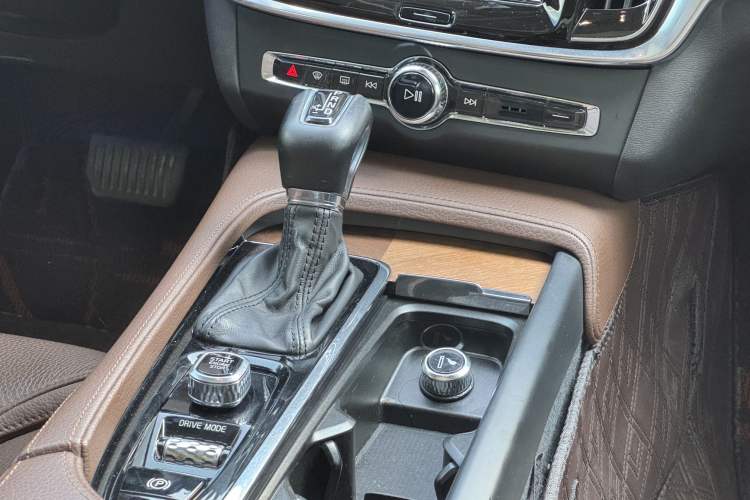 Used Volvo S90 2020 T5 Zhiyuan Luxury Edition
