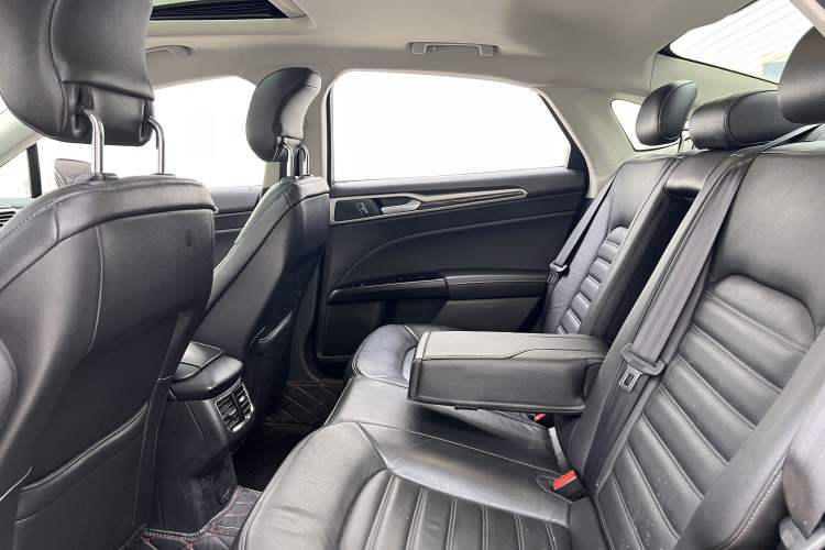 TDK.VehicleDetails.img