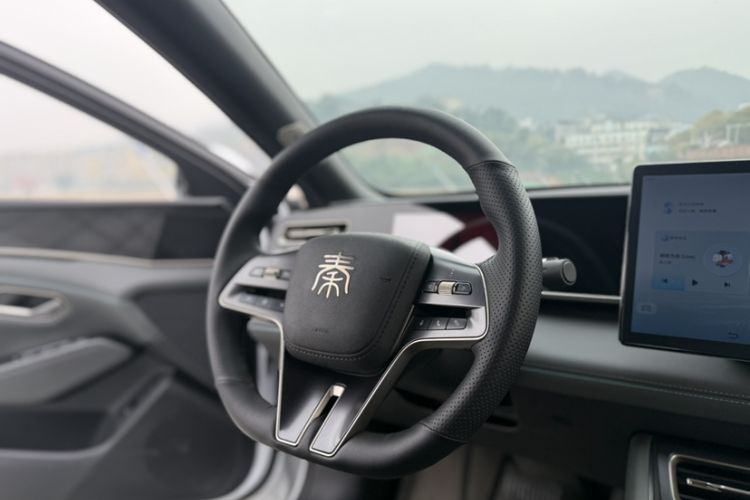 Used BYD Qin L 2024 DM-i 120KM Leading Model
