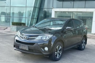 Used Toyota RAV4 2015 2.0L CVT Two-Wheel Drive Fashion Edition