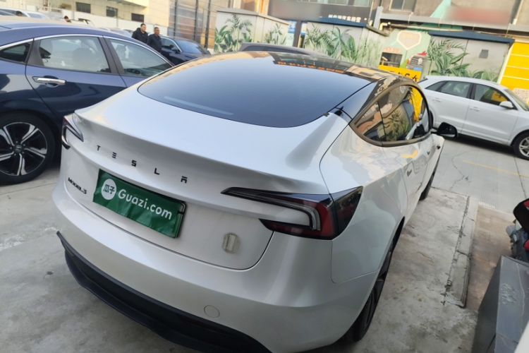 Used Tesla Model 3 2025 Rear-Wheel-Drive Version
