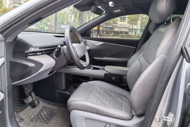 Used  S05 2024 510 Plus Pure Electric Version
