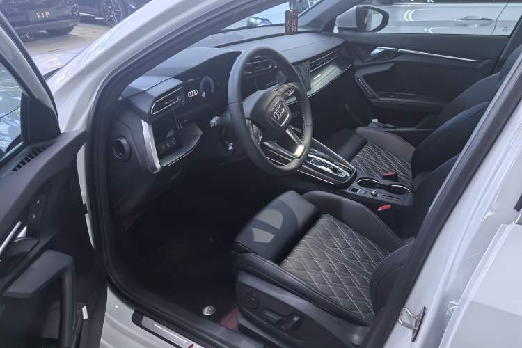 Used Audi A3 2025 Sportback 35TFSI Prestige Edition
