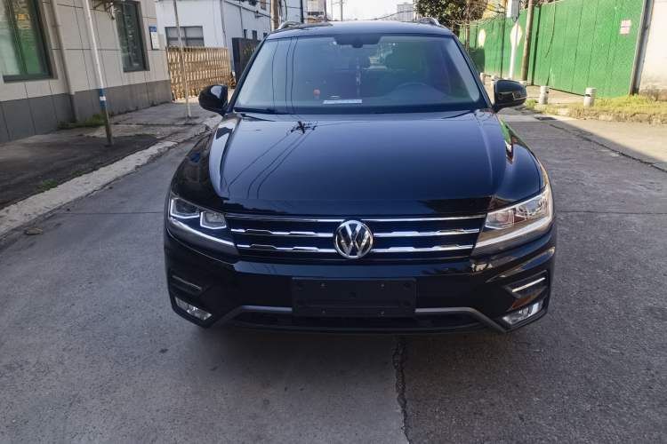 Used Volkswagen Tiguan L 2019 330TSI Automatic Two-Wheel Drive Smart Luxury Version China VI Standard
