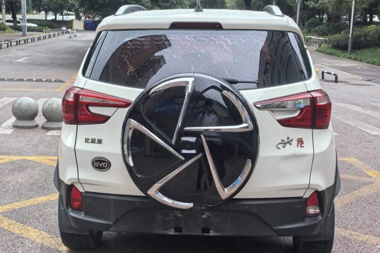 Used BYD Yuan 2016 1.5L Manual Luxury Version
