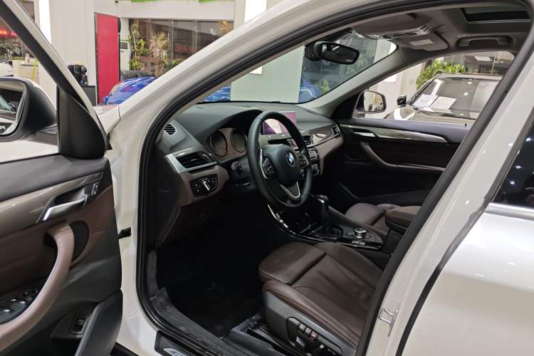 Used BMW X1 2019 xDrive20Li Luxury Model
