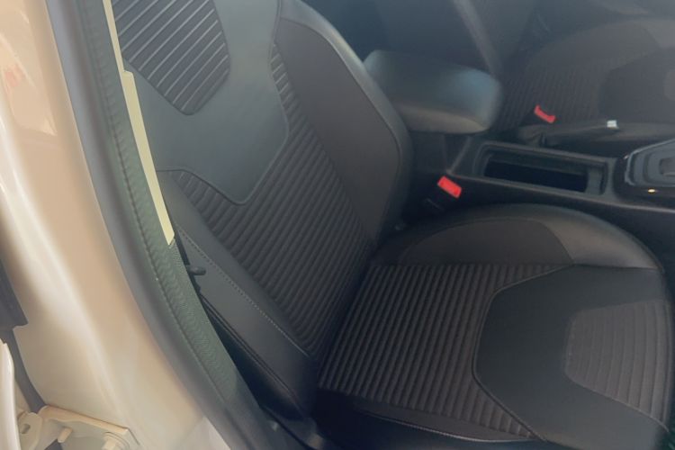 Used Ford Focus 2017 Hatchback 1.6L Automatic Fashion Edition Smart Drive Version
