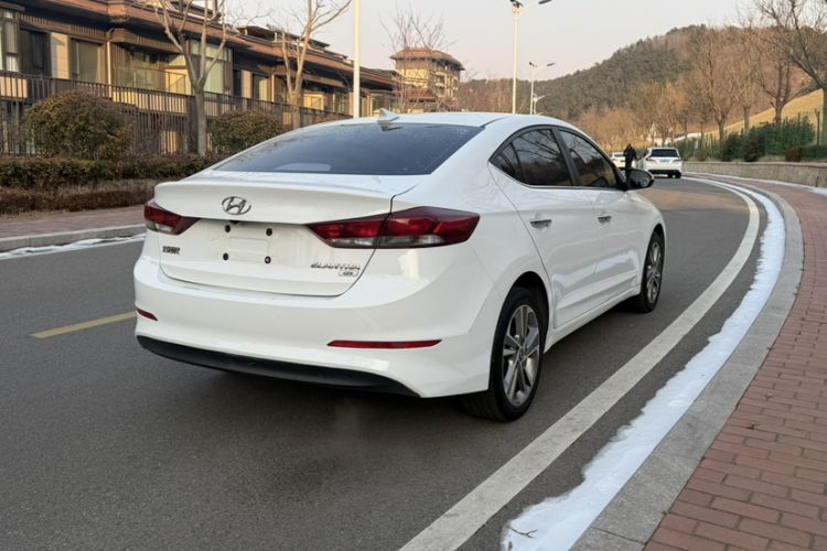 Used Hyundai Elantra 2018 1.6L Automatic 15th Anniversary Special Edition
