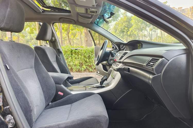 Used Honda Accord 2015 2.0L LX Comfort Edition
