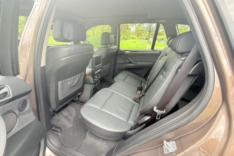 Used BMW X5 2013 xDrive35i Luxury Model
