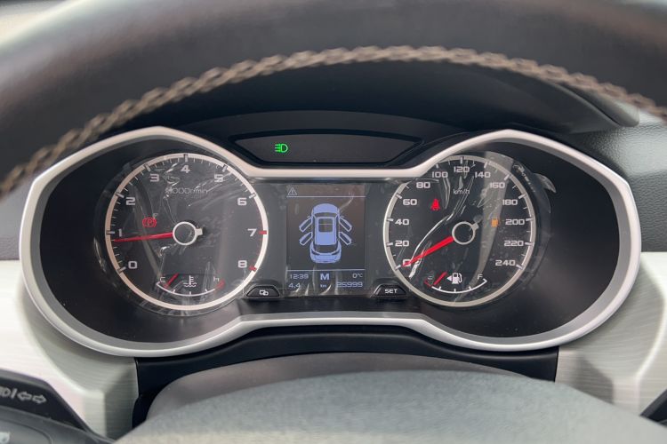 Used Geely Auto Emgrand X7 Sport 2020 1.8TD Manual Two-Wheel Drive Zhiya Model
