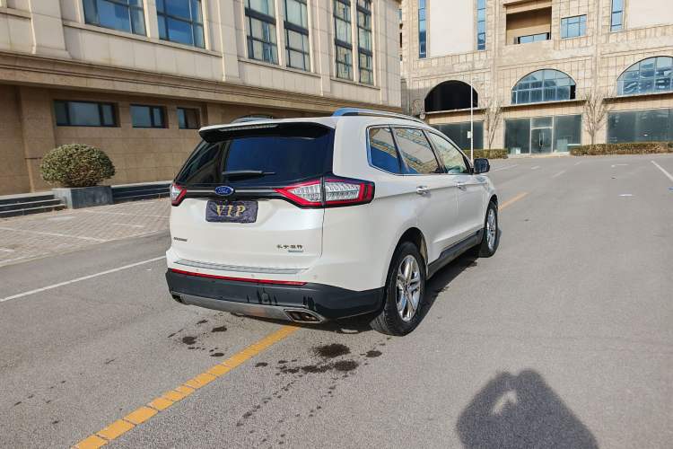 Used Ford Edge 2018 EcoBoost 245 Two-Wheel-Drive Titanium 7-Seater China V Standard
