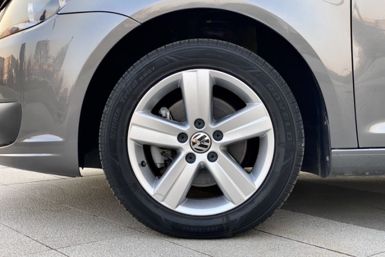 Used Volkswagen Touran 2015 1.4T Manual Fashion Edition 5-Seater