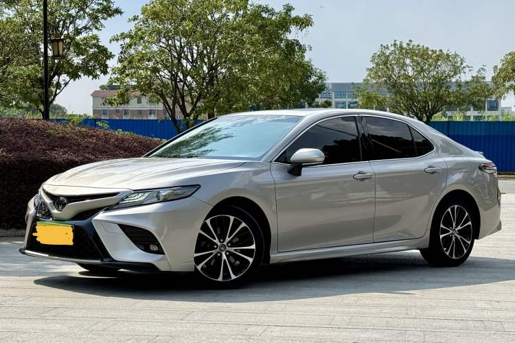 Used Toyota Camry 2019 2.5S FENGSHANG Version China VI Standard

