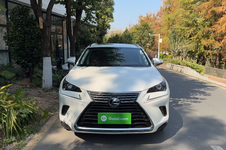 Used Lexus NX 2018 300h Front-Wheel-Drive FENGSHANG Version China V Emission Standard
