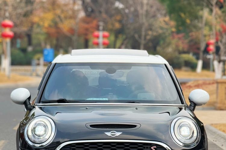 Used MINI MINI 2017 2.0T COOPER S Racing Enthusiast Five-Door Edition
