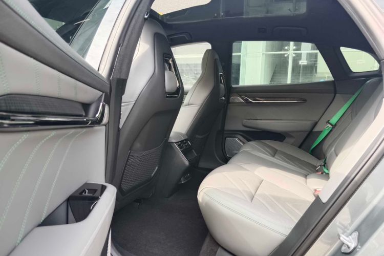 Used Zeekr 001 2022 Long-Range Dual-Motor WE Edition
