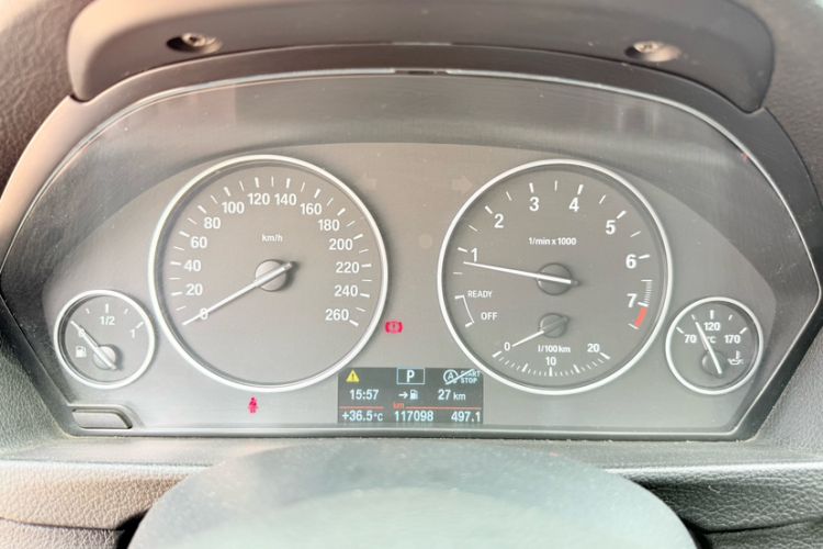 Used BMW 3 Series 2015 320i Luxury Line Stylish Edition
