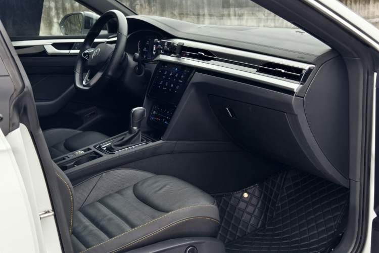 Used Volkswagen FAW-Volkswagen CC 2024 380TSI Striking Edition