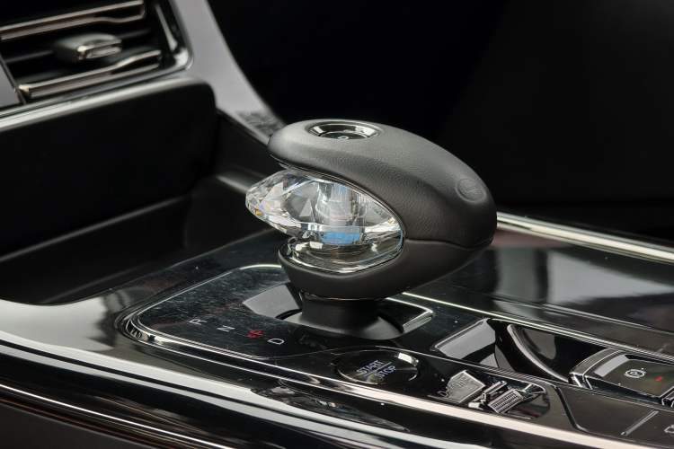 Used GAC Trumpchi M8 2023 Zongshi Series Dual-Motor Supreme Edition
