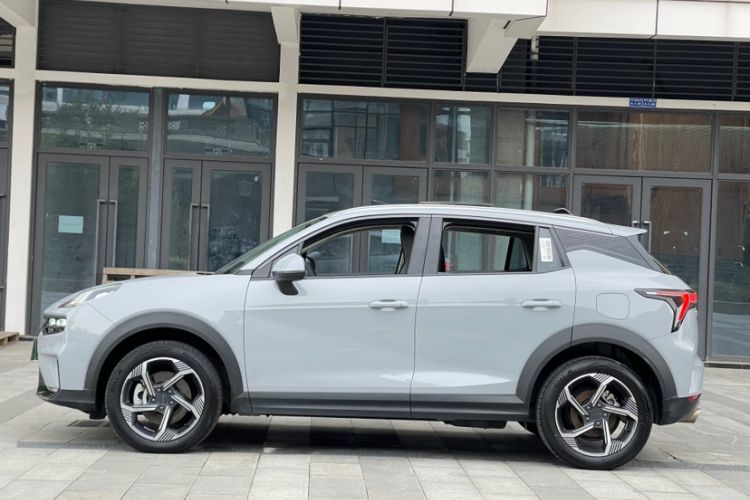 Used Lynk & Co 06 EM-P 2022 PHEV 84 km Range Pro Version
