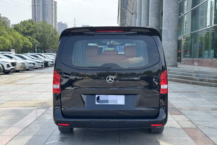 Used Mercedes-Benz Vito 2023 2.0T Elite Version 7 Seats
