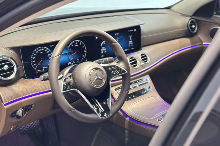 Used Mercedes-Benz E-Class 2023 Updated E 300 L Fashion Edition
