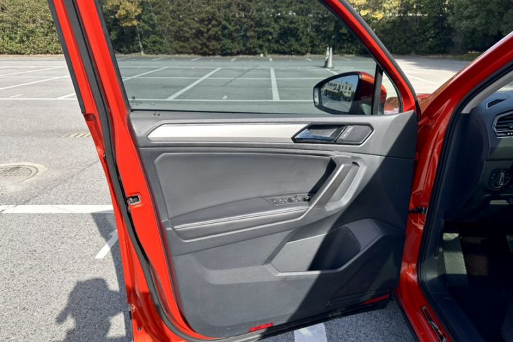 Used Volkswagen Tiguan L 2017 330TSI Automatic Two-Wheel Drive Luxury Edition
