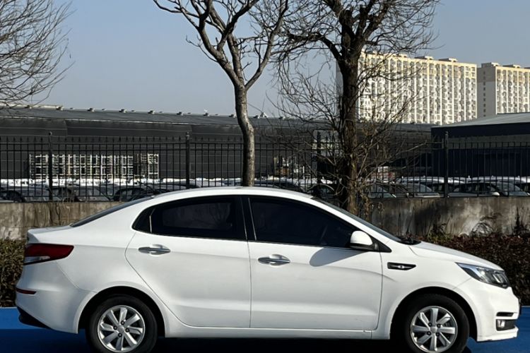 Used Kia K2 2015 Sedan 1.4L MT GLS