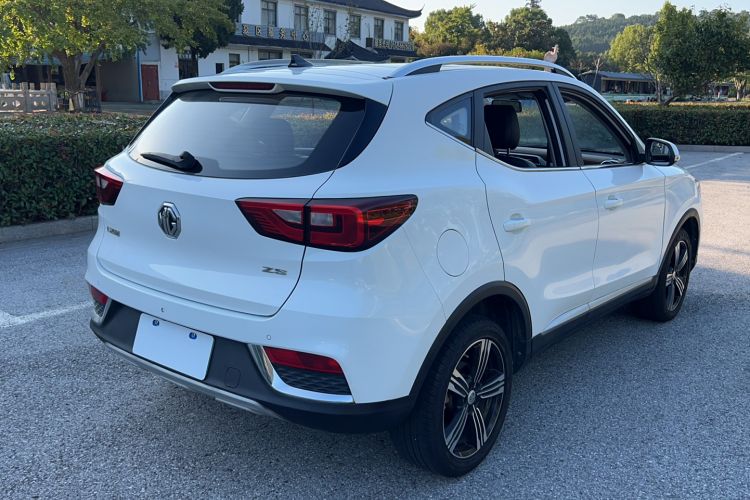 Used MG ZS 2017 1.5L Automatic Luxury Internet Edition
