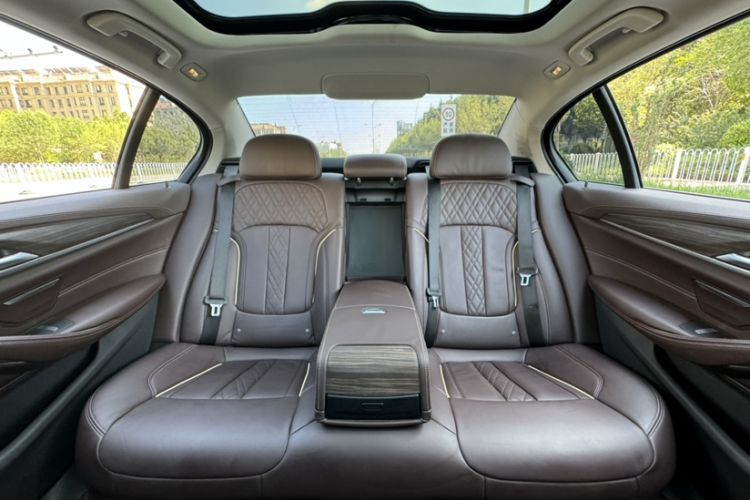 Used BMW 5 Series New Energy 2020 530Le Pioneer Edition
