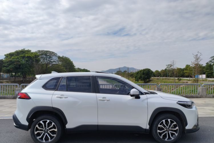 Used Toyota FRONTLANDER 2022 2.0L CVT Luxury Edition