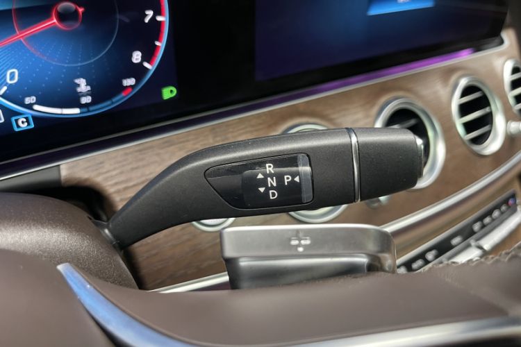 Used Mercedes-Benz E-Class 2022 E 260 L
