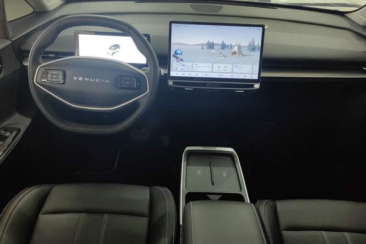 Used Venucia VX6 2023 520 Air
