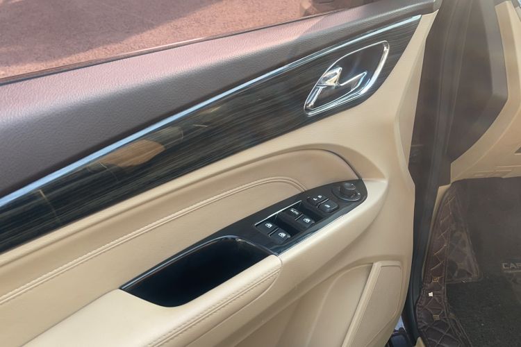 Used Baojun 730 2016 1.8L iAMT Comfort Version 7 Seats
