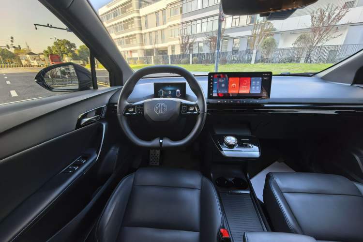 Used MG 4 EV 2023 415 km Range Sea-Faring Champion Edition
