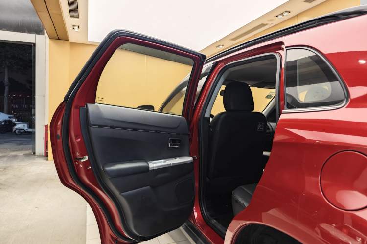 Used Mitsubishi ASX 2013 2.0L CVT Two-Wheel Drive Luxury Edition
