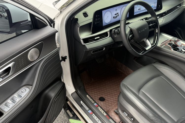 Used Chery Tiggo 8 PRO 2024 Champion Edition 290T Two-Wheel Drive Shining Version 5 Seats