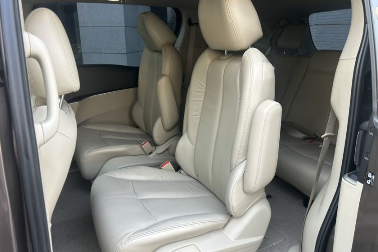 Used Buick GL8 2015 2.4L Luxury Business Premium Edition
