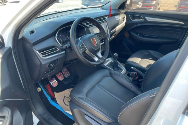 Used Roewe RX3 2020 1.6L Manual 4G Connect Ultra-Fresh Flagship Edition
