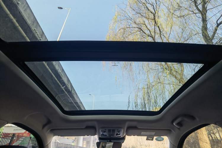 Used Wey VV6 2020 2.0T Two-Wheel Drive Smart Protection+