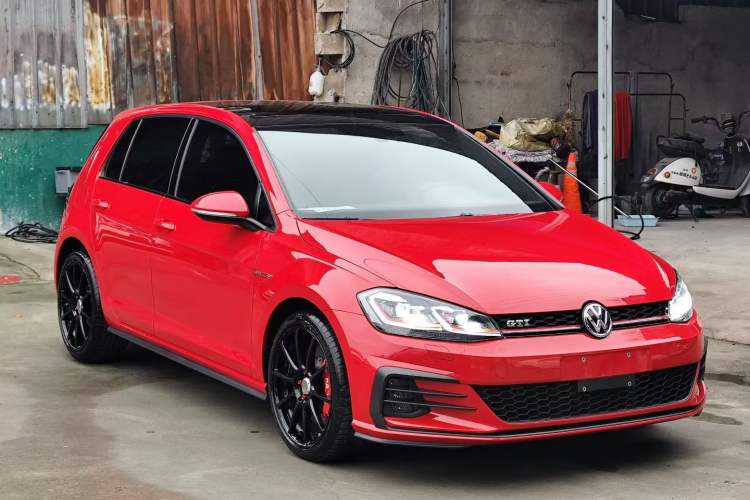 Used Volkswagen Golf GTI 2018 2.0 TSI GTI
