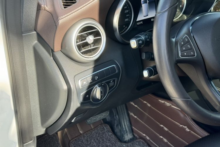 Used Mercedes-Benz GLC 2019 Facelift GLC 260 L 4MATIC Luxury Model
