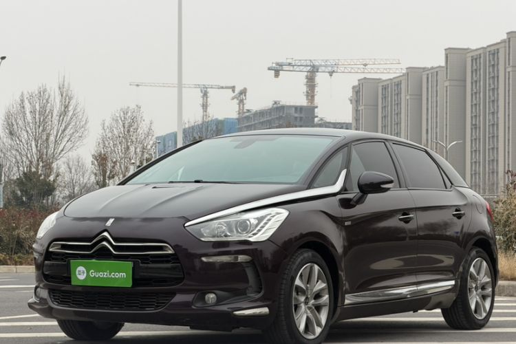 Used DS 5 2014 1.6T Luxury Edition THP200