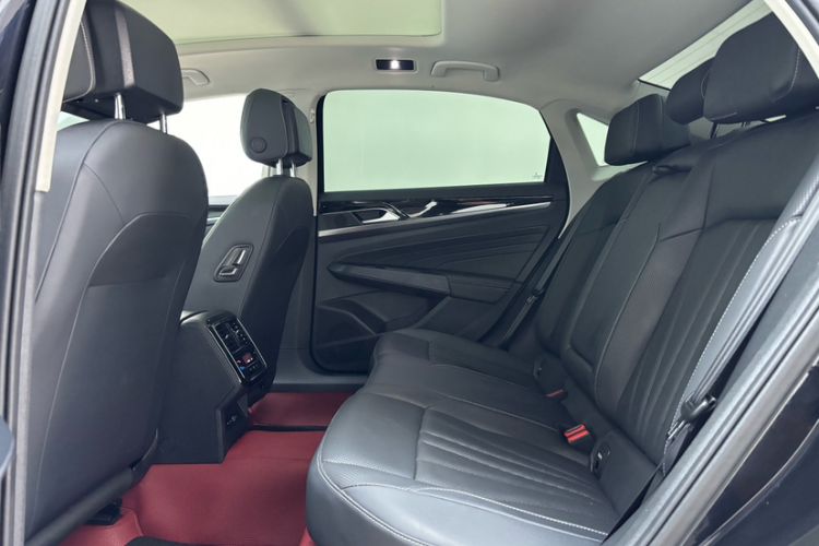 Used Volkswagen Passat 2025 Outstanding Model 380TSI Starry Dragon Edition
